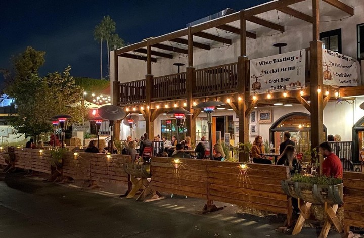 Five Vines Wine Bar on Saturday, July 5th from 7:30-10&nbsp;pm